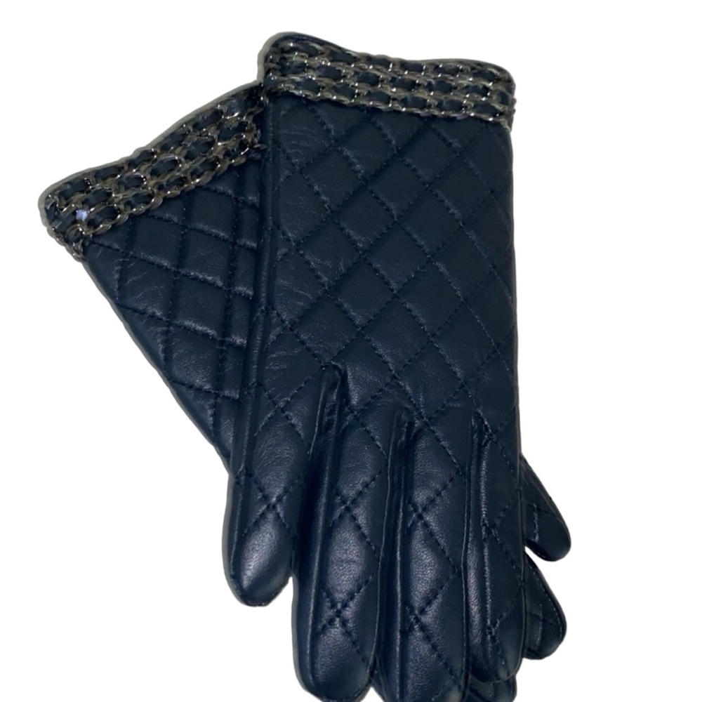 Badgley Mischka leather gloves